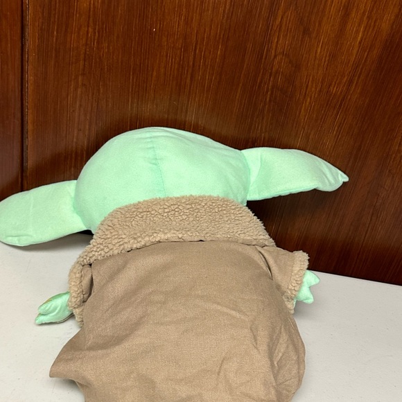 Star Wars by Jay Franco and Son Star Wars Baby Yoda Plush pillow The mandalorian - Picture 5 of 16